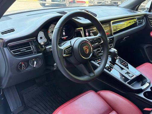 White 2024 Porsche Macan Macan