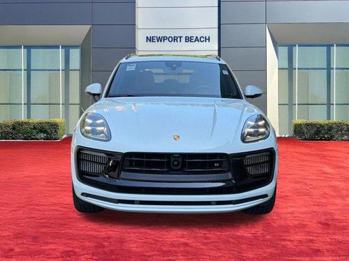 White 2024 Porsche Macan Macan