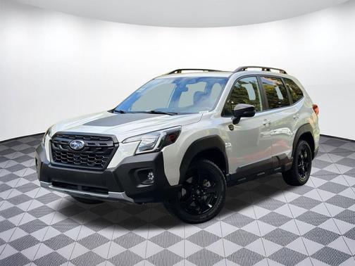 Crystal White Pearl 2024 Subaru Forester Wilderness