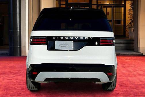 2026 Land Rover Discovery Gemini Edition