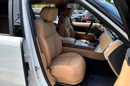 2025 Land Rover Range Rover P400 SE 7 Seat