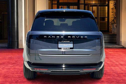 2025 Land Rover Range Rover P400 SE
