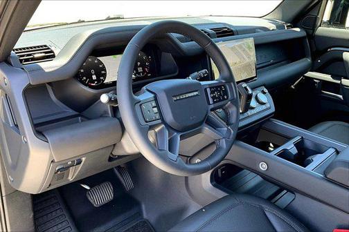 2025 Land Rover Defender 130 P400 S
