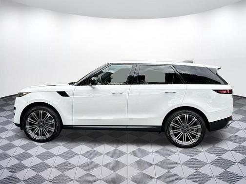 Ostuni Pearl White Metallic 2024 Land Rover Range Rover Sport SE