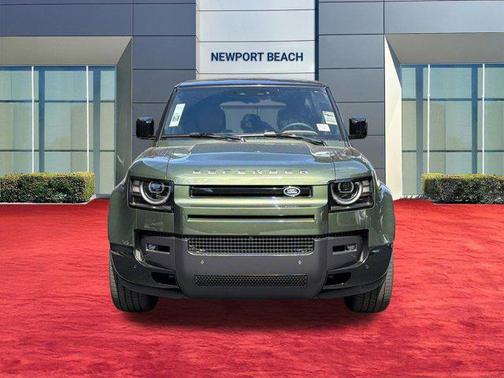 Woolstone Green Metallic 2026 Land Rover Defender P500 X-Dynamic SE