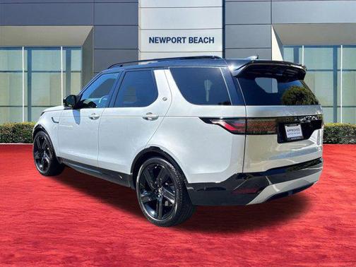 Silver 2024 Land Rover Discovery P300 Dynamic SE