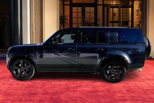 2026 Land Rover Defender V8