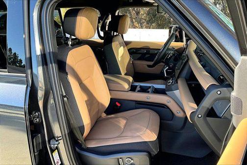 2026 Land Rover Defender V8