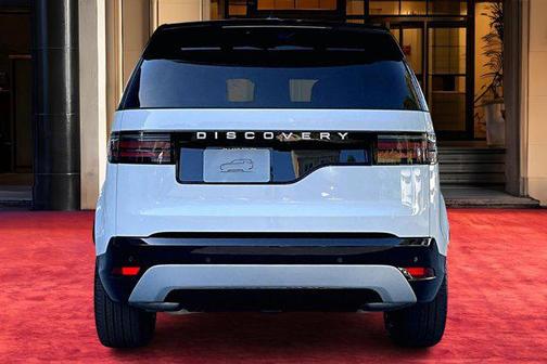 2026 Land Rover Discovery Gemini Edition