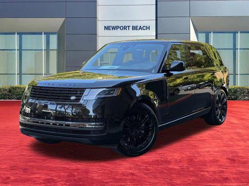 Santorini Black 2026 Land Rover Range Rover P400 SE 7 Seat