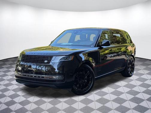 Santorini Black 2026 Land Rover Range Rover P400 SE 7 Seat