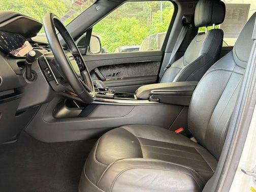 2023 Land Rover Range Rover Sport SE