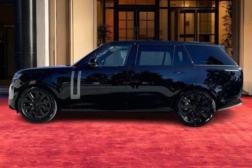 2026 Land Rover Range Rover P530 SE 7 Seat