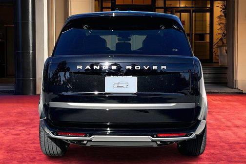 2026 Land Rover Range Rover P530 SE 7 Seat