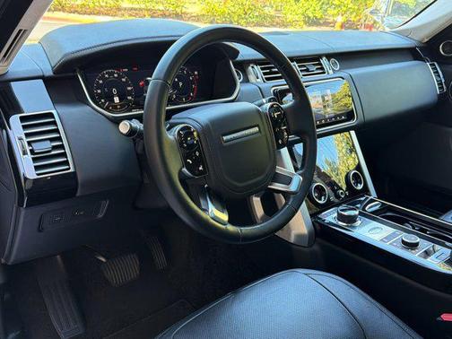 Fuji White 2018 Land Rover Range Rover 3.0L Supercharged HSE