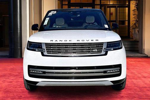 2023 Land Rover Range Rover P530 SE