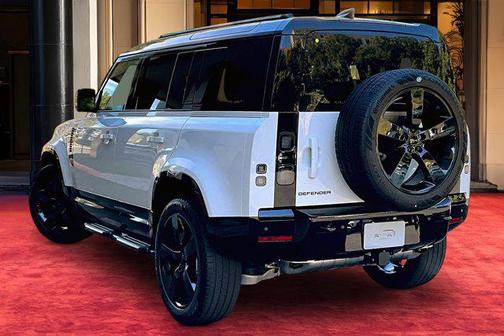 2026 Land Rover Defender P400 X-Dynamic SE