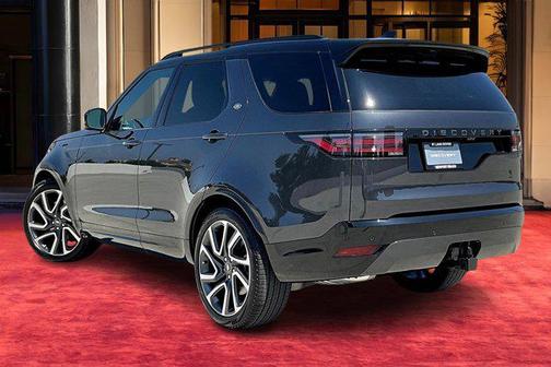 2025 Land Rover Discovery P360 Dynamic SE