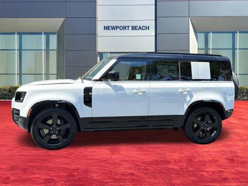 1aa/White 2026 Land Rover Defender P400 X-Dynamic SE