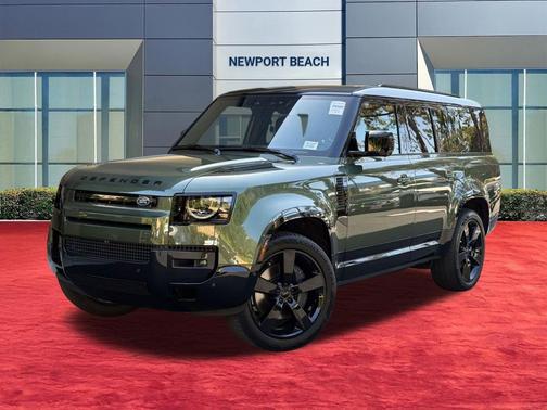 Woolstone Green 2026 Land Rover Defender P400 X-Dynamic SE