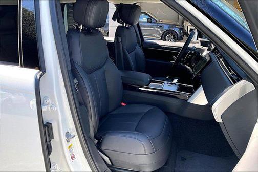 2026 Land Rover Range Rover P400 SE