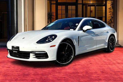 2018 Porsche Panamera 4S