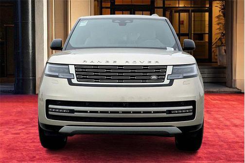 2025 Land Rover Range Rover P530 SE 7 Seat