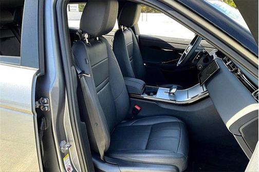 2025 Land Rover Range Rover Evoque Core S