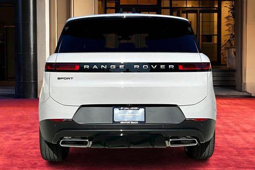 2025 Land Rover Range Rover Sport SE