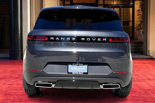 2025 Land Rover Range Rover Sport SE