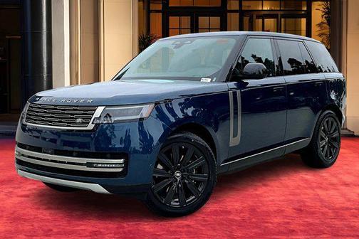 2025 Land Rover Range Rover P550e SE