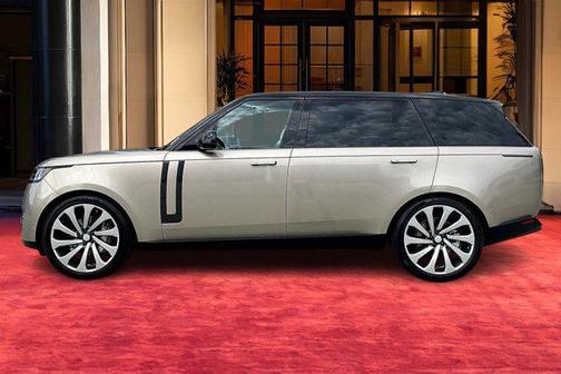 2025 Land Rover Range Rover P400 SE 7 Seat