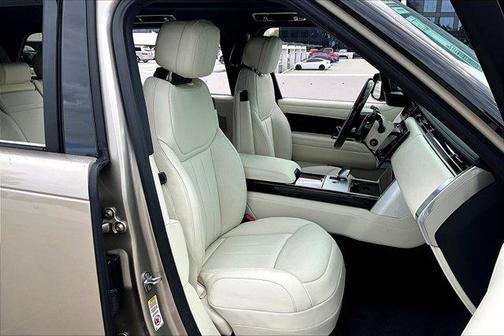 2025 Land Rover Range Rover P400 SE 7 Seat