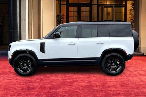 2025 Land Rover Defender 110 P300