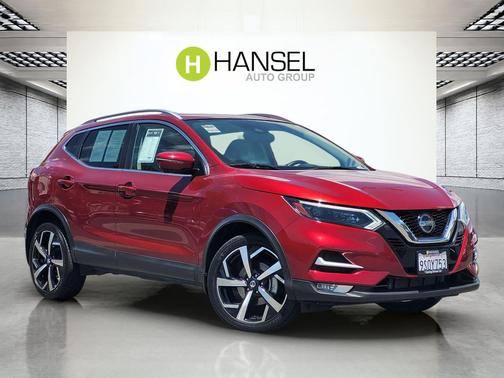 Scarlet Ember Pearl Metallic 2022 Nissan Rogue Sport SL