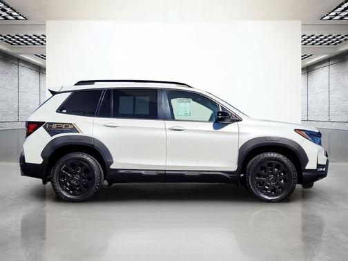 2022 Honda Passport AWD TrailSport
