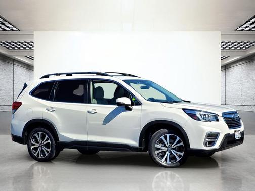 Crystal White Pearl 2019 Subaru Forester Limited