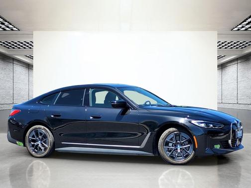 Black Sapphire Metallic 2023 BMW i4 Gran Coupe eDrive35