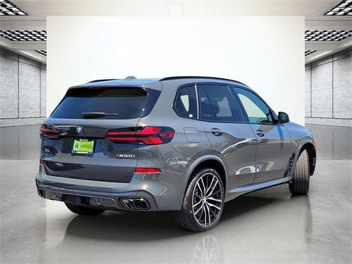 2026 BMW X5 M60i