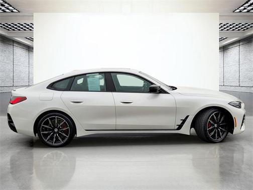 2023 BMW M440 i
