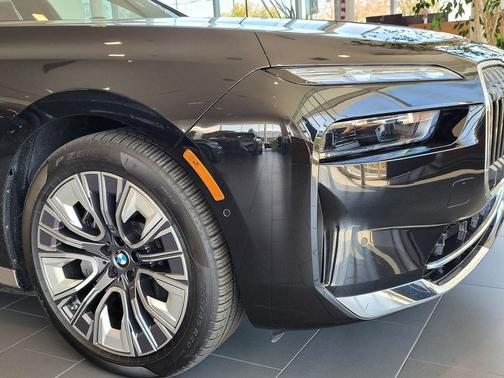 2024 BMW i7 eDrive50