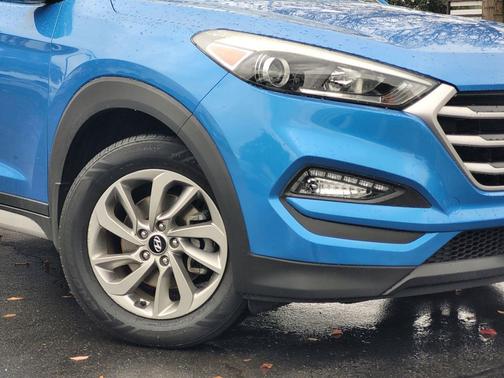 2017 Hyundai TUCSON SE Plus