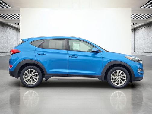 2017 Hyundai TUCSON SE Plus