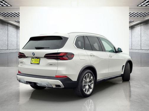 2026 BMW X5 PHEV xDrive50e