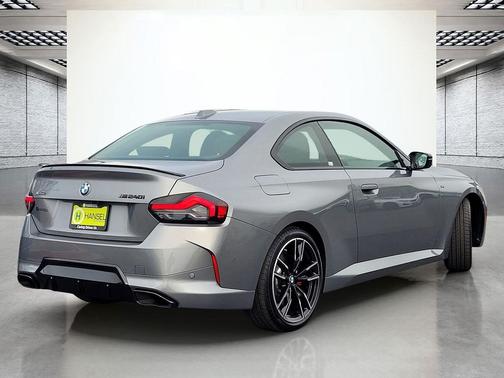 2026 BMW M240 i xDrive