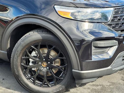 AGATE BLACK METALLIC 2020 Ford Explorer XLT
