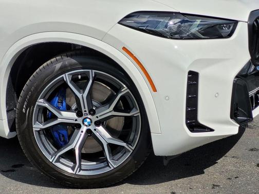 Alpine White 2026 BMW X5 PHEV xDrive50e