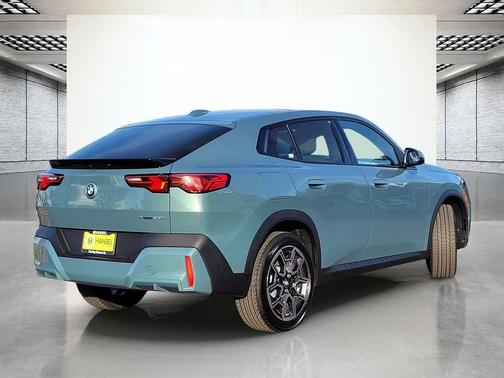 2026 BMW X2 xDrive28i