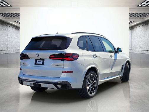 Mineral White Metallic 2026 BMW X5 xDrive40i