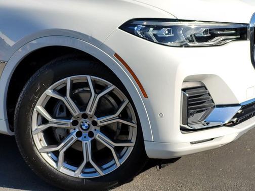 Alpine White 2019 BMW X7 xDrive40i